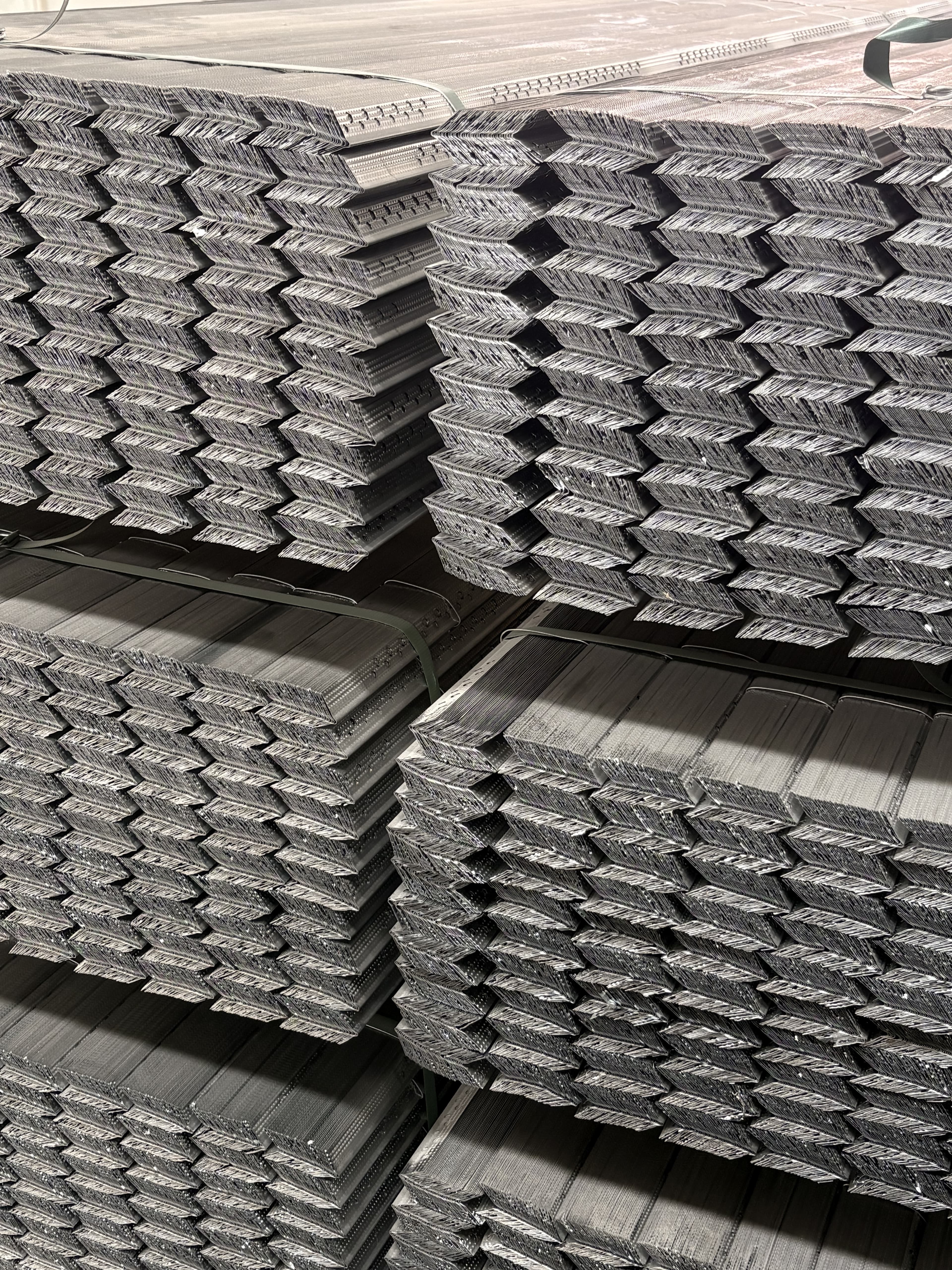 Delikli Alçı Köşe Profili 3